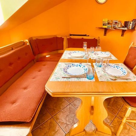 Sonnige Maisonette-Wohnung Mit Blick Auf Die Bucht จีฟโนฟ ภายนอก รูปภาพ