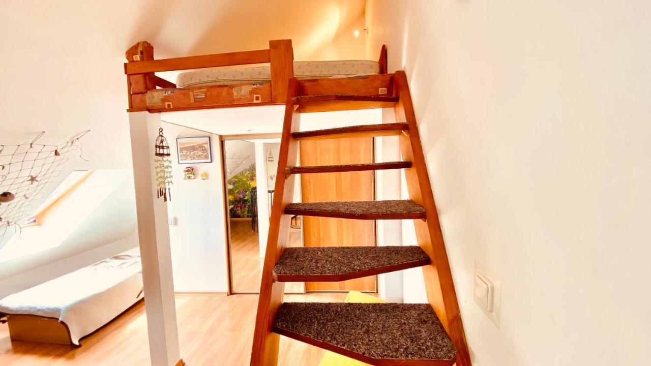 Sonnige Maisonette-Wohnung Mit Blick Auf Die Bucht จีฟโนฟ ภายนอก รูปภาพ