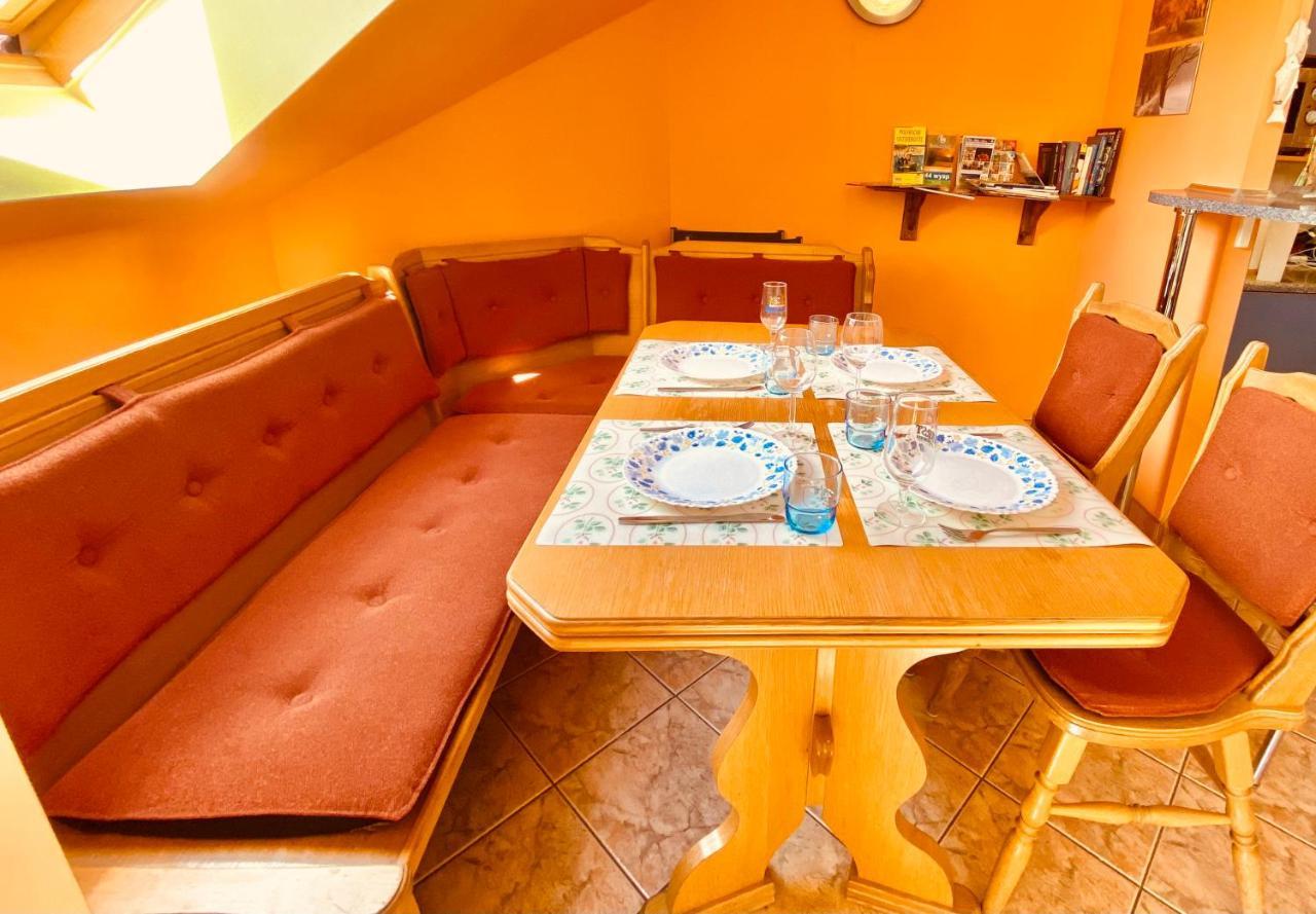 Sonnige Maisonette-Wohnung Mit Blick Auf Die Bucht จีฟโนฟ ภายนอก รูปภาพ