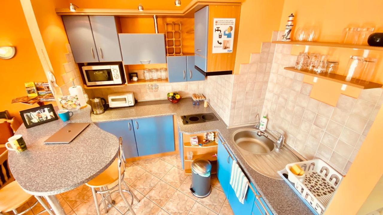 Sonnige Maisonette-Wohnung Mit Blick Auf Die Bucht จีฟโนฟ ภายนอก รูปภาพ